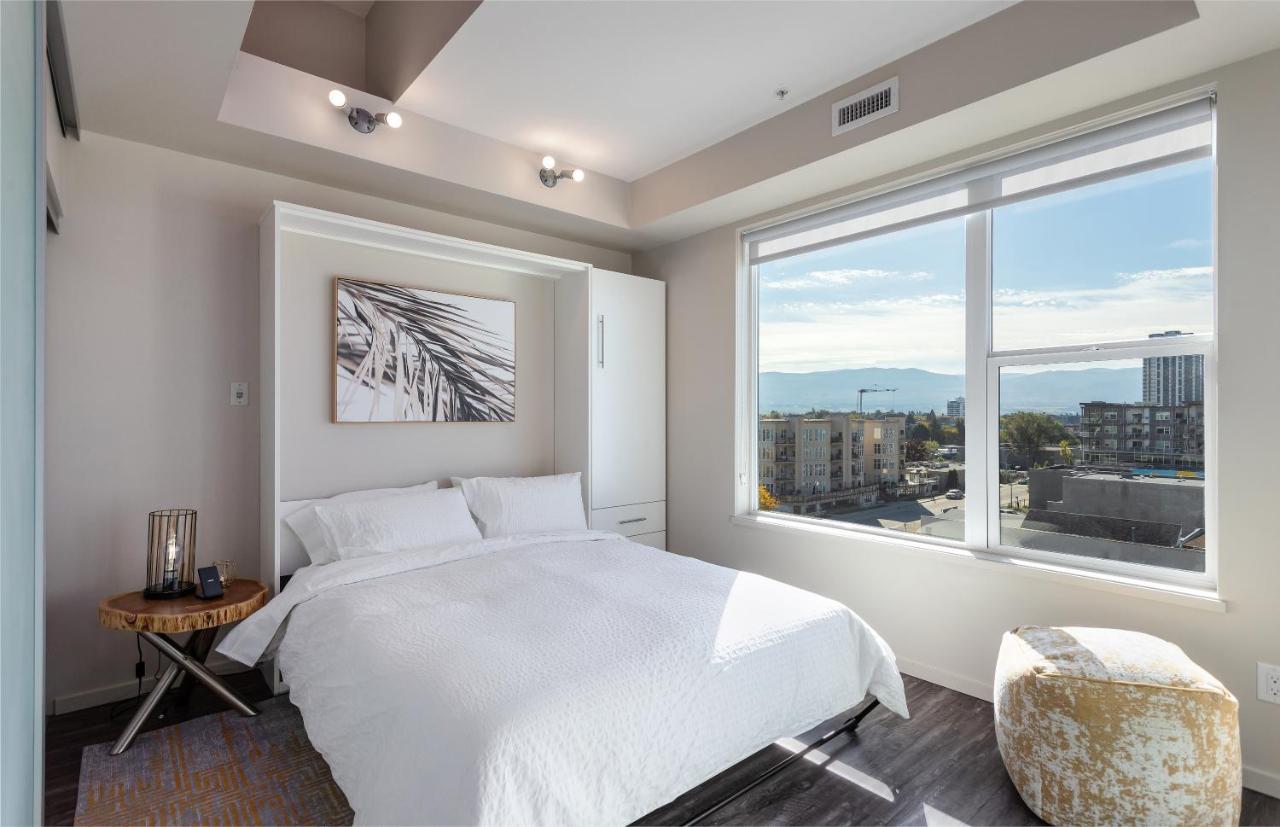 Corner Nest - Luxury Brand New Top Floor 2Bedroom Condo Kelowna Bagian luar foto