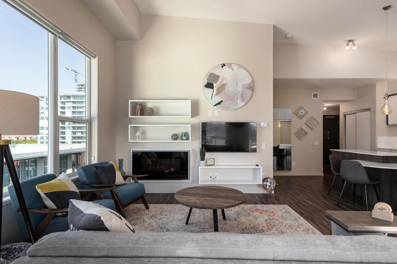 Corner Nest - Luxury Brand New Top Floor 2Bedroom Condo Kelowna Bagian luar foto